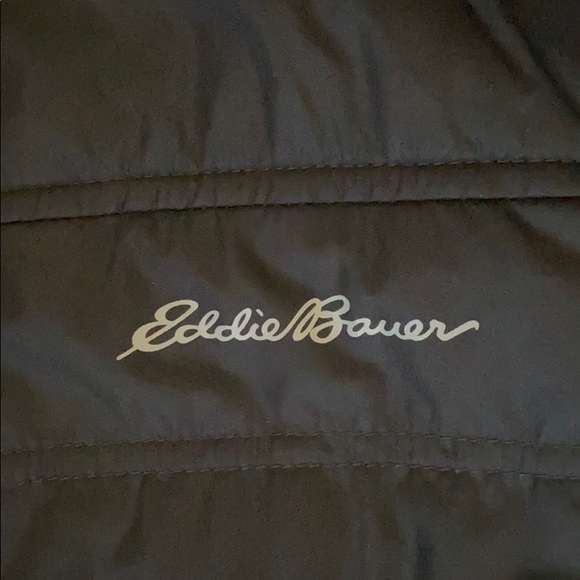 Ski jacket with removable liner. - Picture 4 of 4